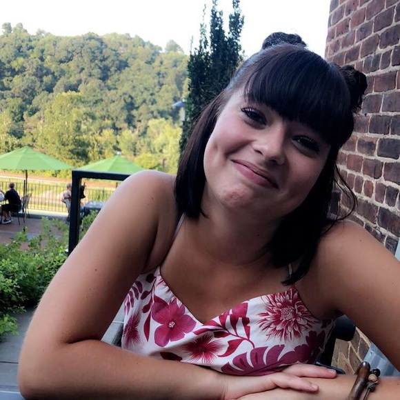 Sophie - Picture 2 of 16